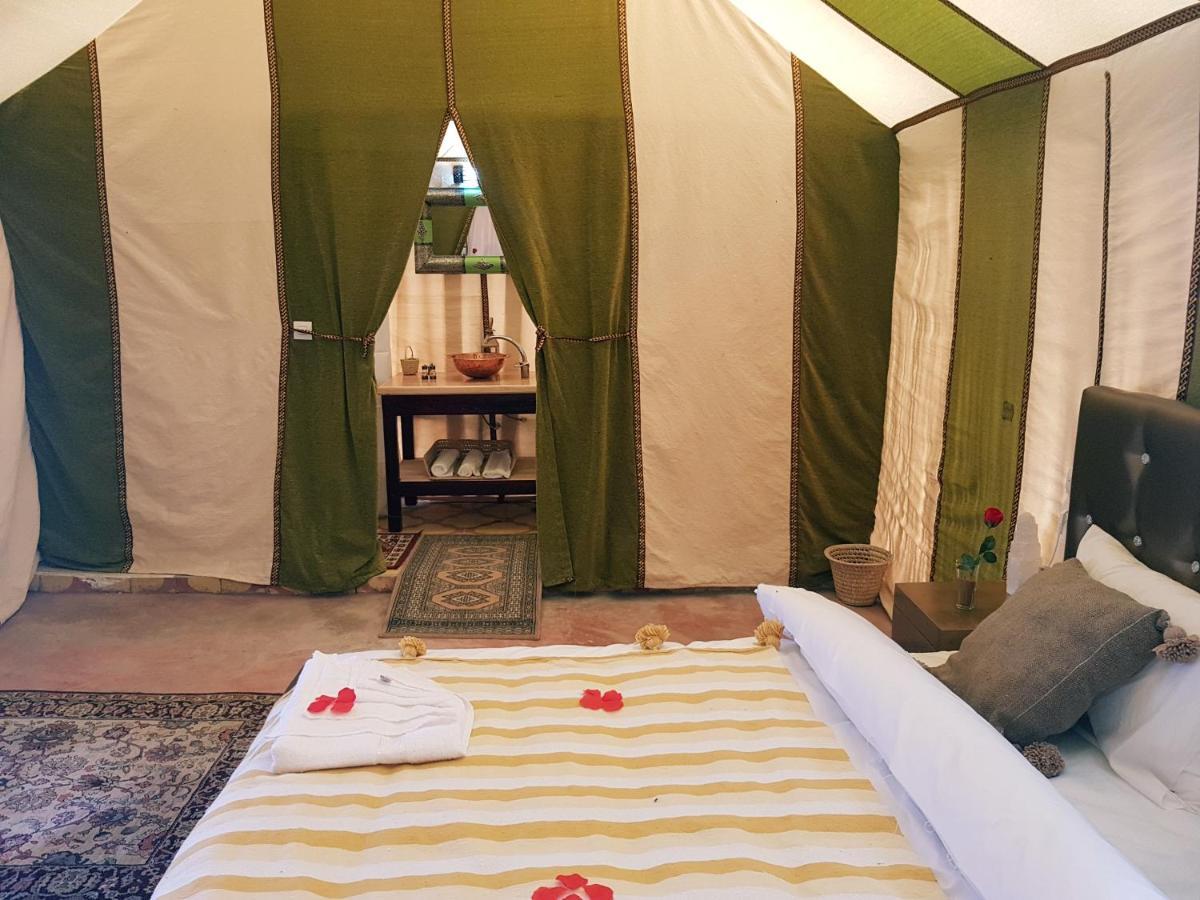 Sahara Family Camp Hotell Merzouga Exteriör bild